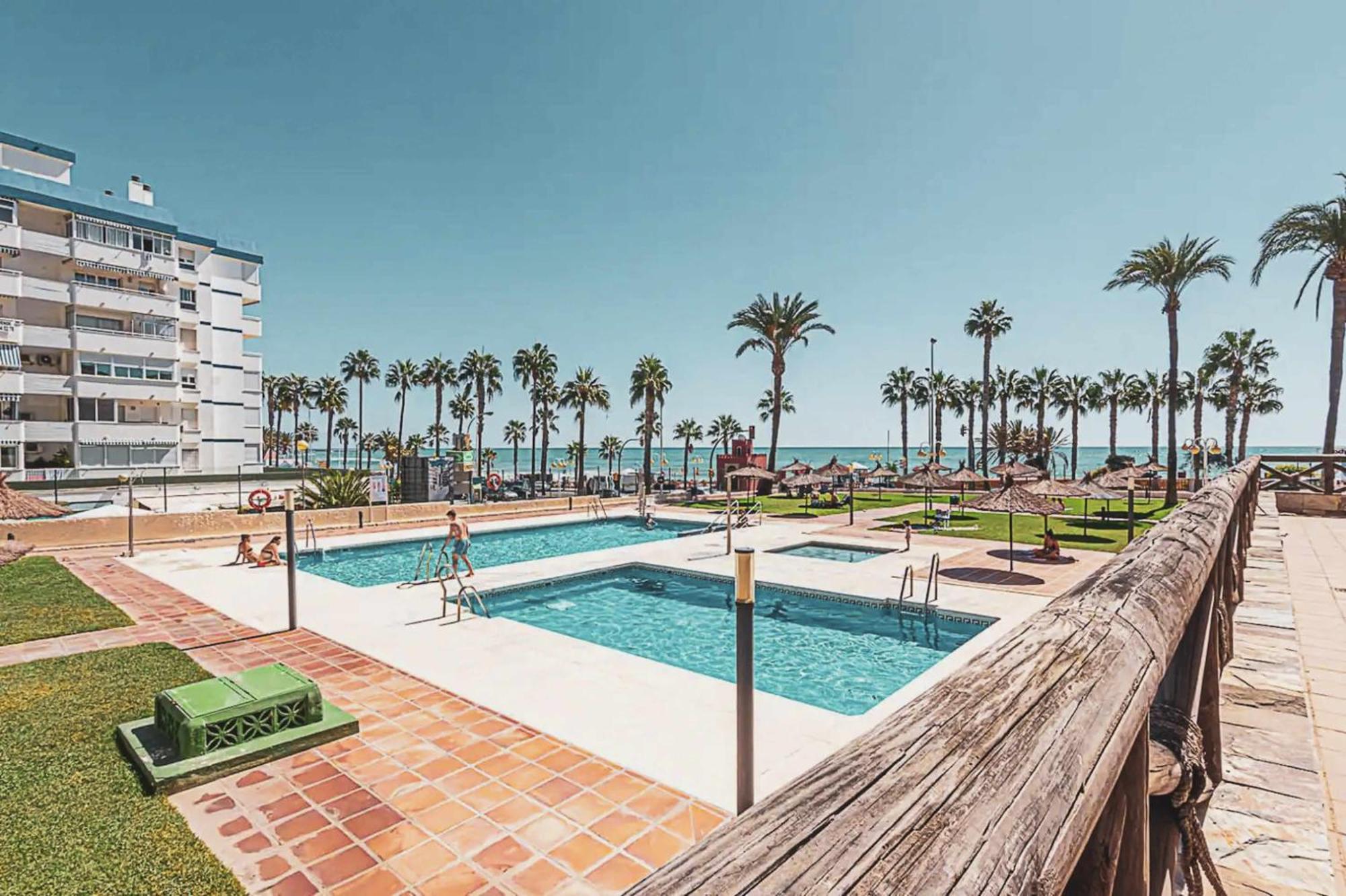 Precioso apartamento en primera línea de playa Benalmádena Exterior foto