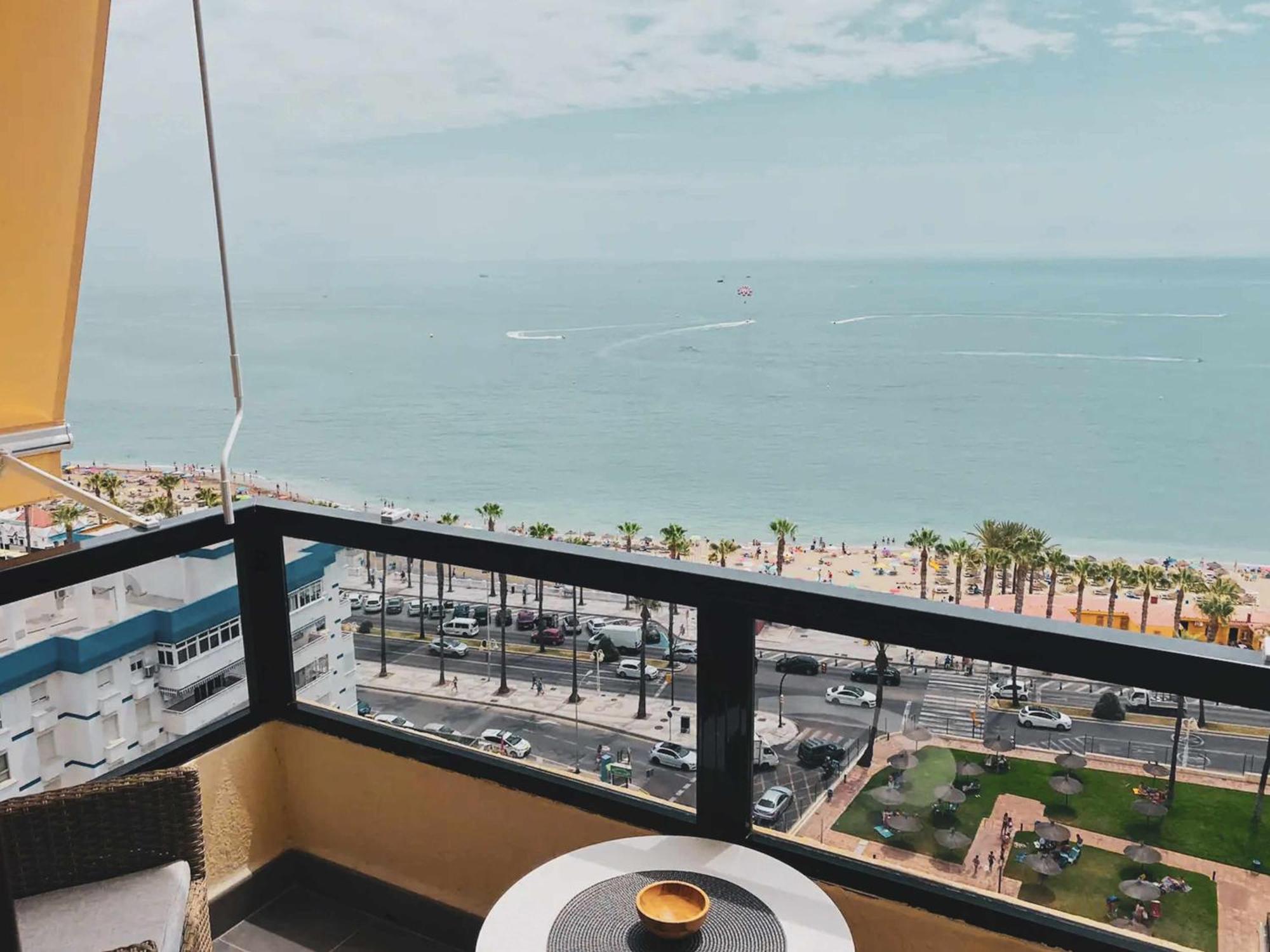 Precioso apartamento en primera línea de playa Benalmádena Exterior foto